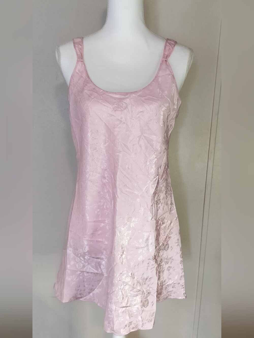 Oscar de la Renta Pale Pink Satin Floral Slip